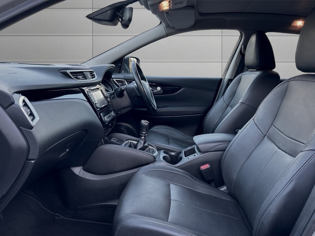 Used Nissan Qashqai 2016 for sale - 76744564: Photo 13