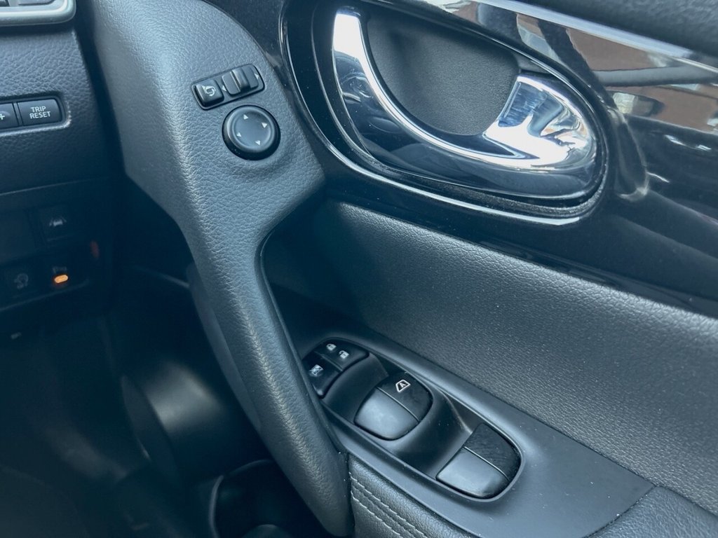 Used Nissan Qashqai 2016 for sale - 76744564: Photo 28