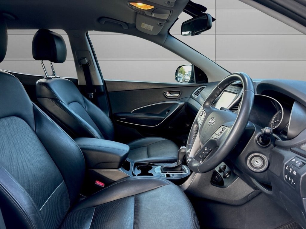 Used Hyundai Santa Fe 2016 for sale - 76744500: Photo 11