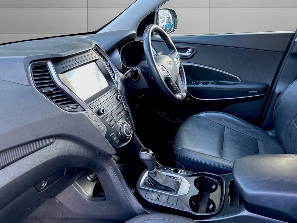 Used Hyundai Santa Fe 2016 for sale - 76744500: Photo 15