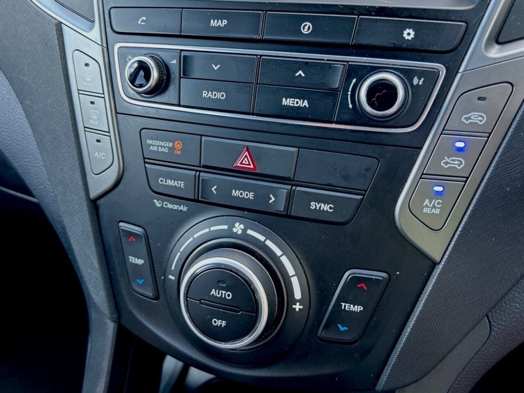 Used Hyundai Santa Fe 2016 for sale - 76744500: Photo 28