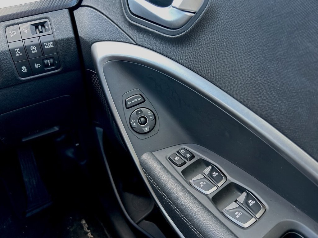 Used Hyundai Santa Fe 2016 for sale - 76744500: Photo 30