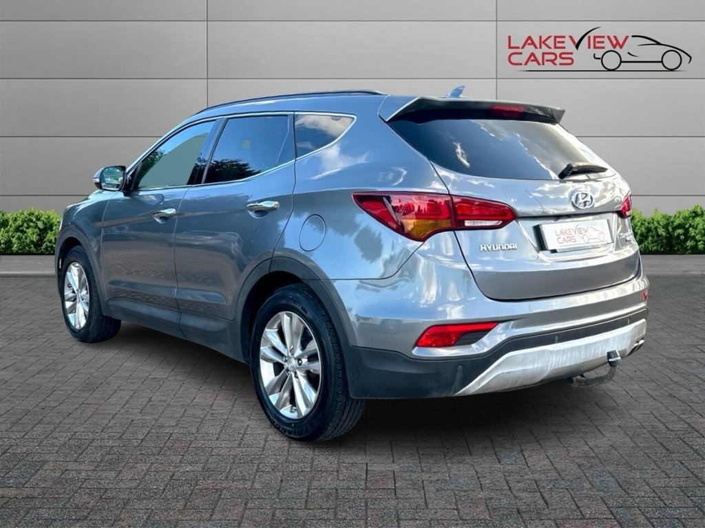 Used Hyundai Santa Fe 2016 for sale - 76744500: Photo 5