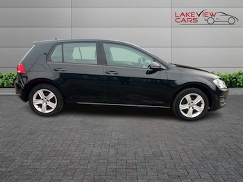 Used Volkswagen Golf 2017 for sale - 77499345: Photo