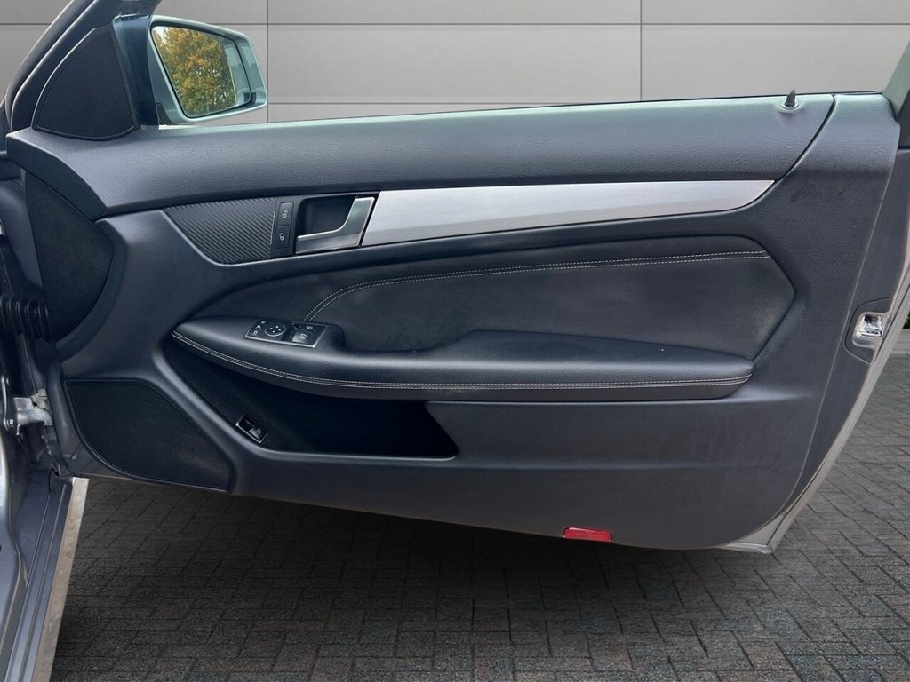 Used Mercedes-Benz C Class 2014 for sale - 76744497: Photo 10