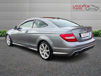 Used Mercedes-Benz C Class 2014 for sale - 76744497: Photo