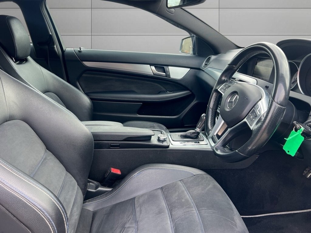 Used Mercedes-Benz C Class 2014 for sale - 76744497: Photo 3