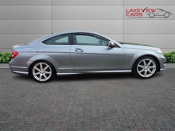 Used Mercedes-Benz C Class 2014 for sale - 76744497: Photo