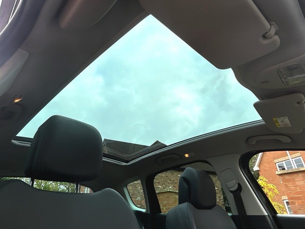 Used Peugeot 3008 2016 for sale - 76744508: Photo 25