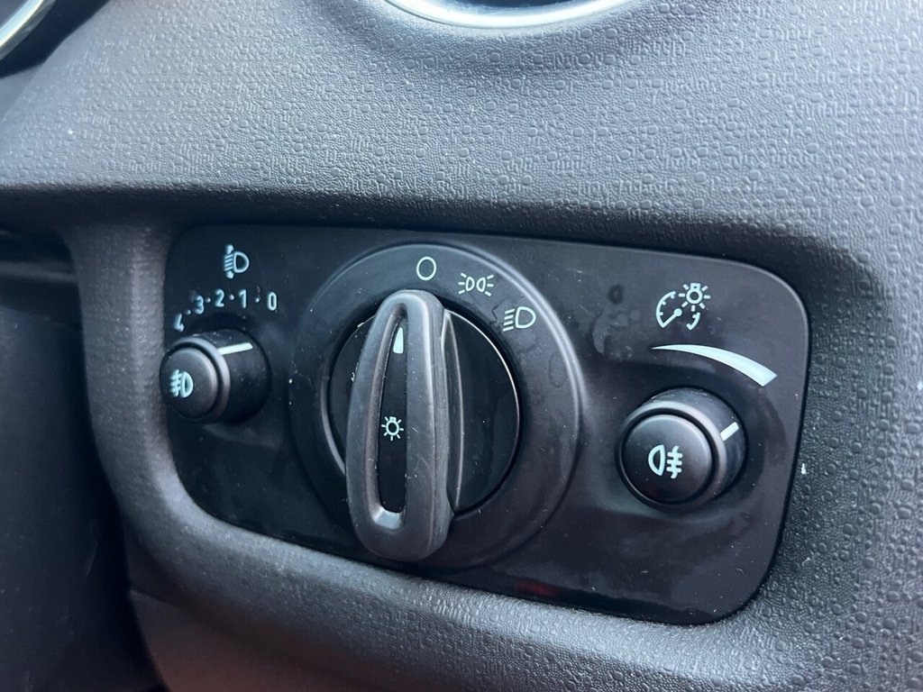 Used Ford Fiesta 2014 for sale - 76744552: Photo 27