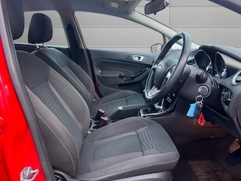 Used Ford Fiesta 2014 for sale - 76744552: Photo