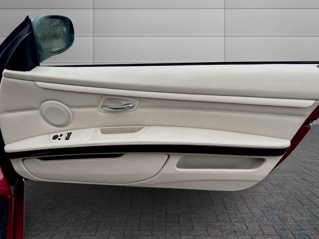 Used BMW 3 Series 2011 for sale - 77139741: Photo 12