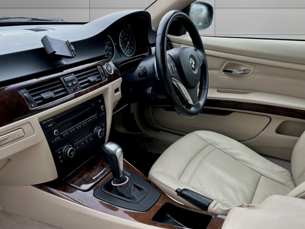 Used BMW 3 Series 2011 for sale - 77139741: Photo 15