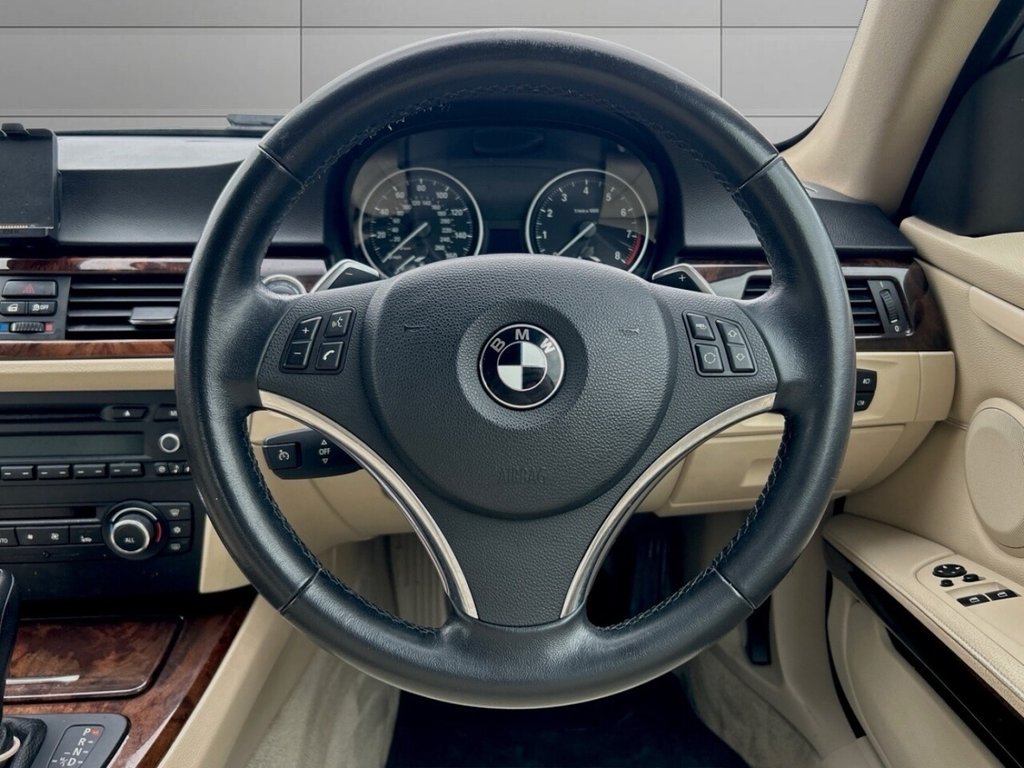 Used BMW 3 Series 2011 for sale - 77139741: Photo 19