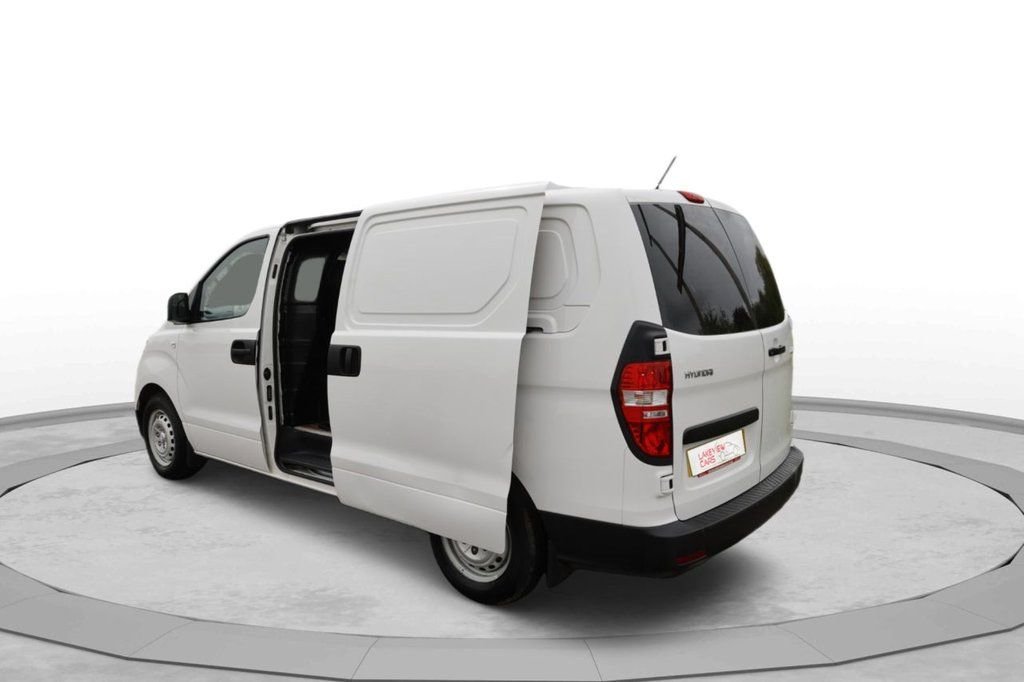 Used Hyundai Iload 2019 for sale - 76744461: Photo 2