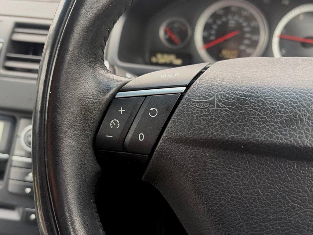 Used Volvo XC90 2012 for sale - 77558083: Photo 23