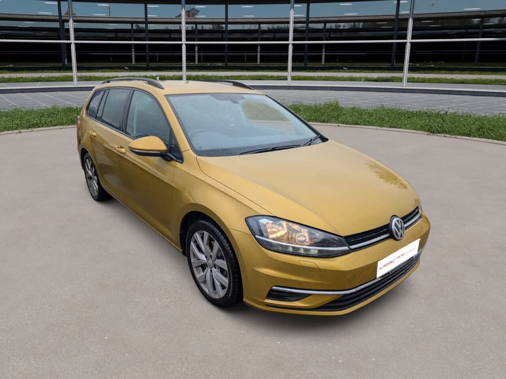 Used Volkswagen Golf 2017 for sale - 77341905: Photo 1