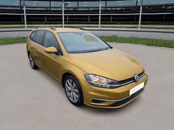 Used Volkswagen Golf 2017 for sale - 77341905: Photo