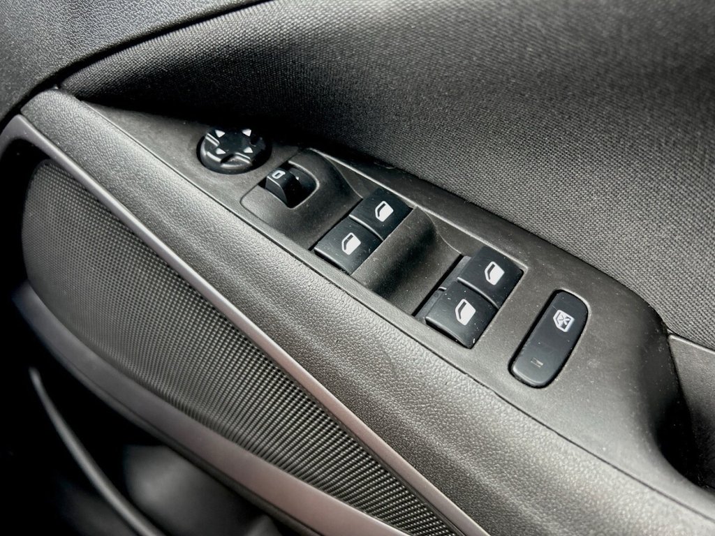 Used Vauxhall Crossland X 2019 for sale - 76744492: Photo 28