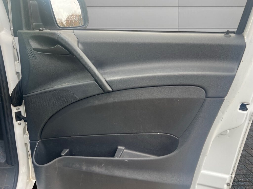 Used Mercedes-Benz Vito 2011 for sale - 76744537: Photo 10