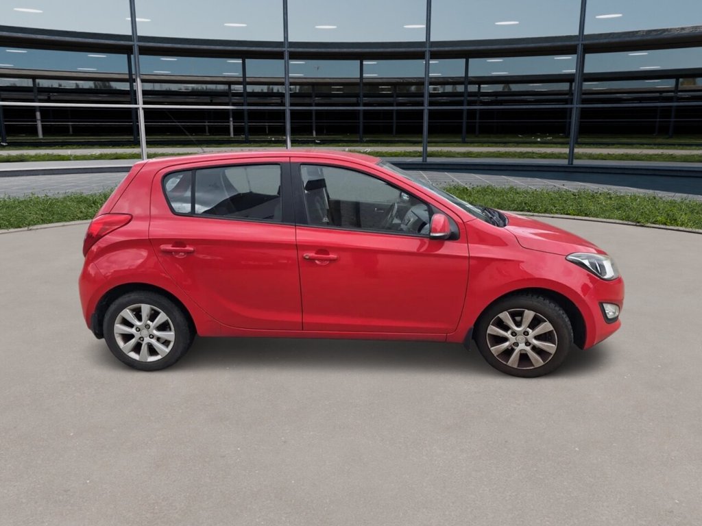 Used Hyundai i20 2013 for sale - 76744489: Photo 1