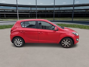 Used Hyundai i20 2013 for sale - 76744489: Photo