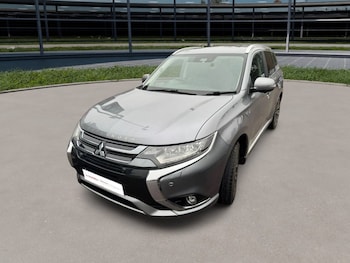 Mitsubishi Outlander feature image