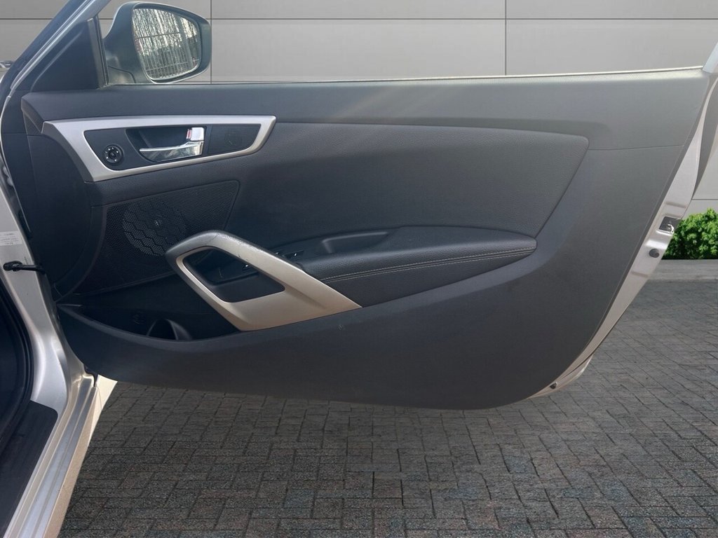 Used Hyundai Veloster 2013 for sale - 76744448: Photo 12