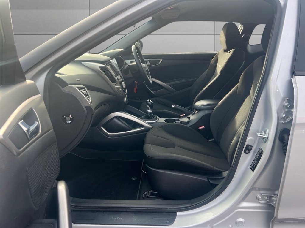 Used Hyundai Veloster 2013 for sale - 76744448: Photo 13