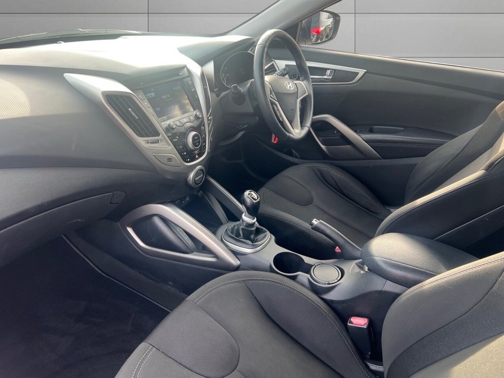 Used Hyundai Veloster 2013 for sale - 76744448: Photo 15