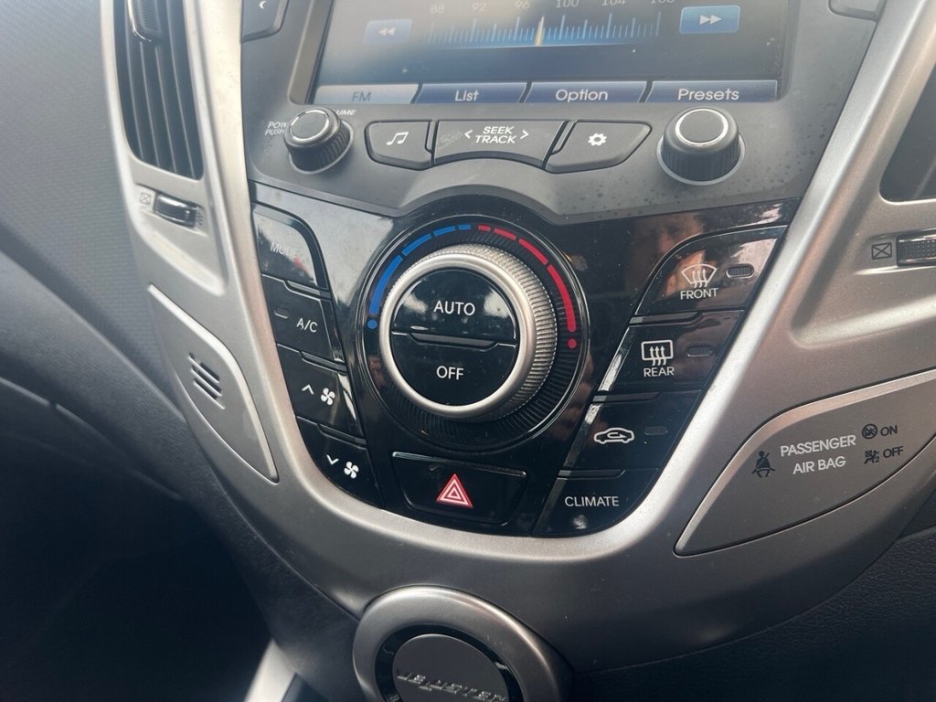 Used Hyundai Veloster 2013 for sale - 76744448: Photo 22