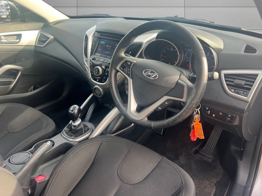 Used Hyundai Veloster 2013 for sale - 76744448: Photo 9