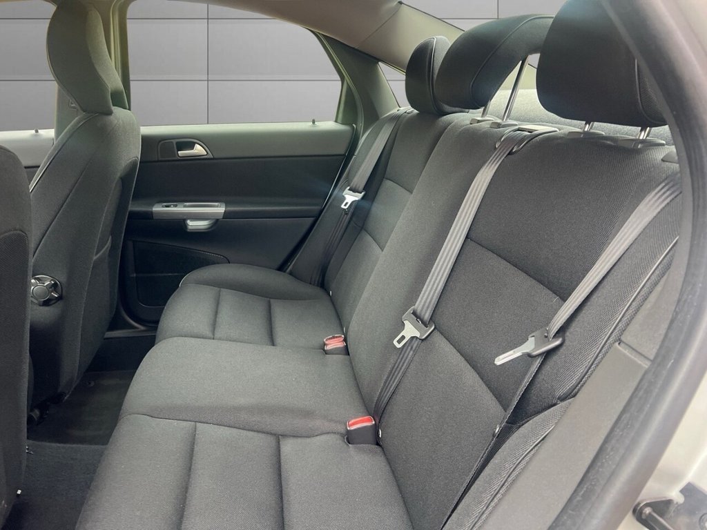 Used Volvo S40 2011 for sale - 76744550: Photo 16