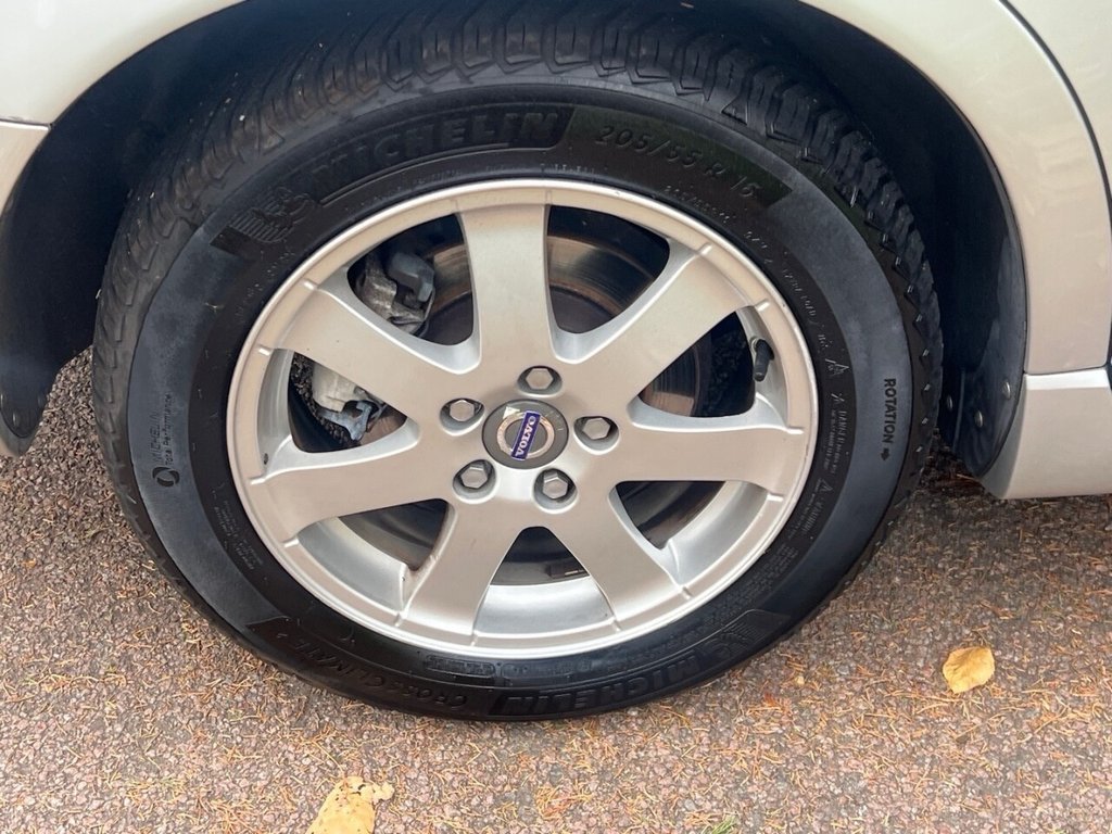 Used Volvo S40 2011 for sale - 76744550: Photo 21