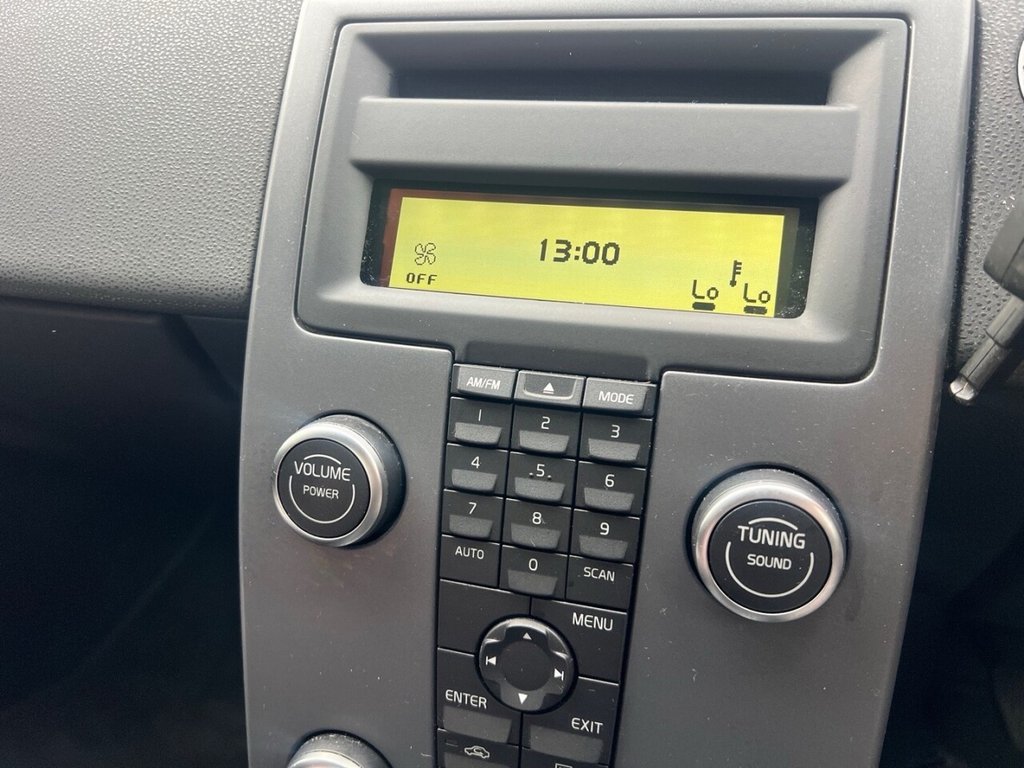 Used Volvo S40 2011 for sale - 76744550: Photo 24