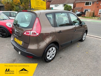 Used Renault Scenic 2009 for sale - 76256909: Photo