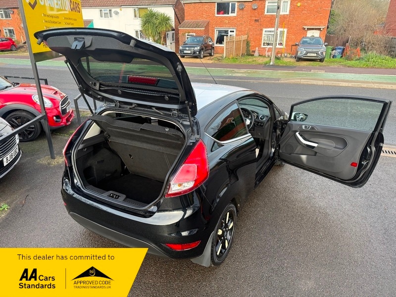 Used Ford Fiesta 2015 for sale - 76863602: Photo 17