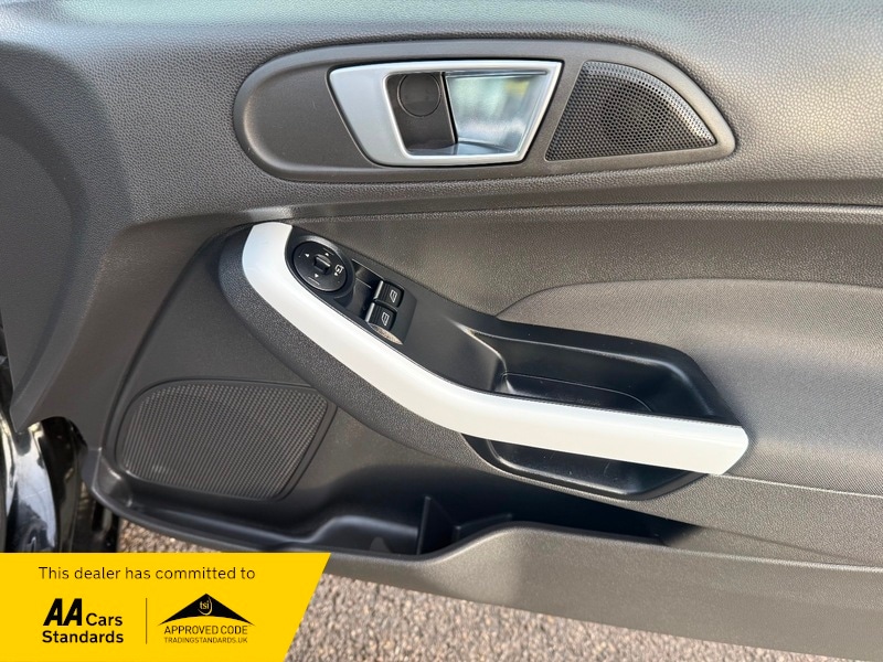 Used Ford Fiesta 2015 for sale - 76863602: Photo 8
