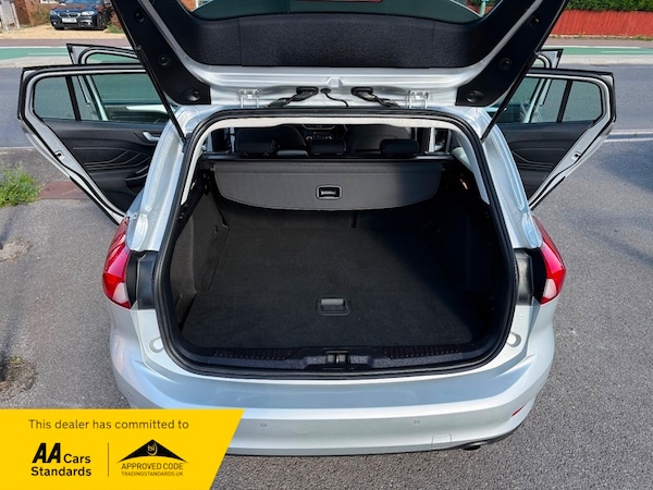 Used Ford Focus 2020 for sale - 76119398: Photo 19