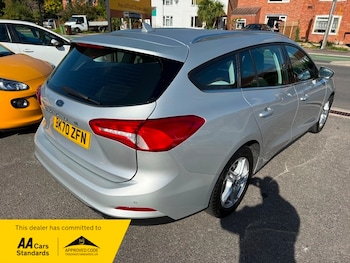 Used Ford Focus 2020 for sale - 76119398: Photo 3