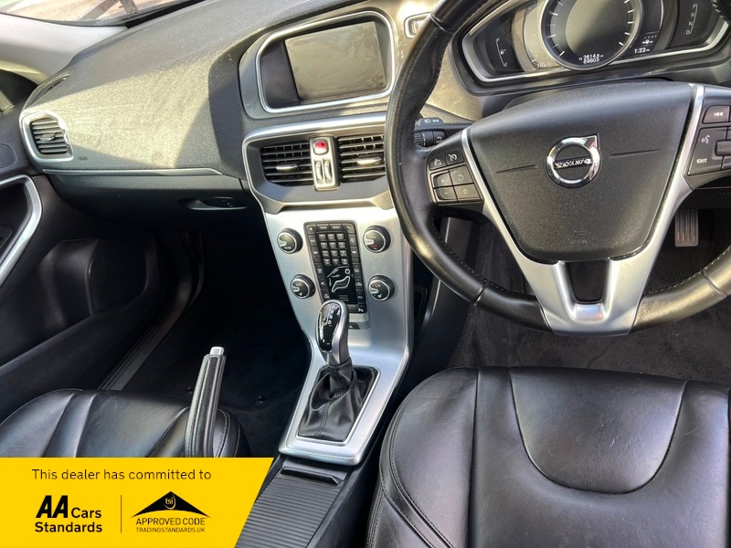 Used Volvo V40 2016 for sale - 76784651: Photo 12