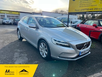 Used Volvo V40 2016 for sale - 76784651: Photo