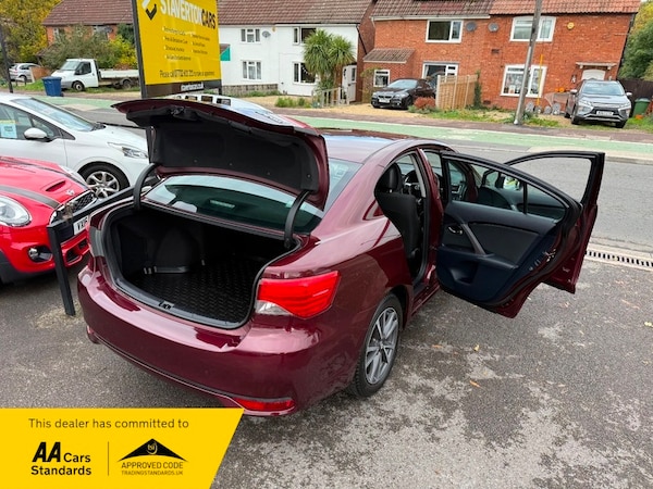 Used Toyota Avensis 2012 for sale - 76334170: Photo 17