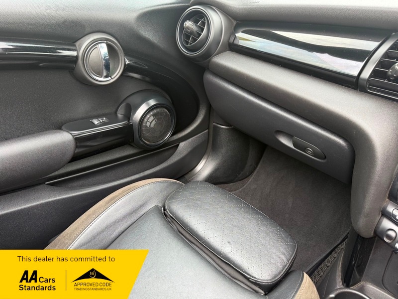 Used MINI Convertible 2016 for sale - 77897740: Photo 16