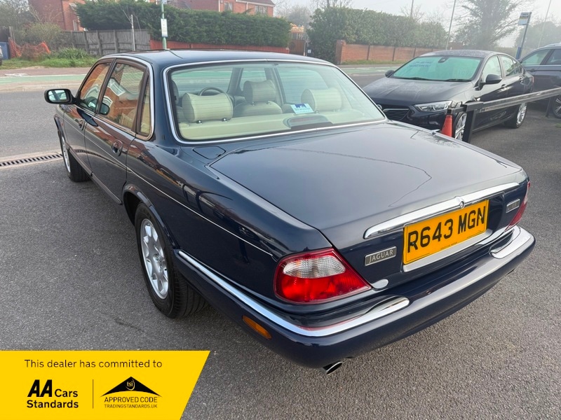 Used Jaguar XJ 1998 for sale - 77976878: Photo 6