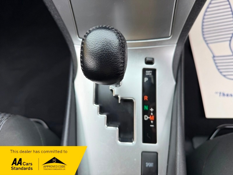 Used Toyota Avensis 2012 for sale - 76884549: Photo 10