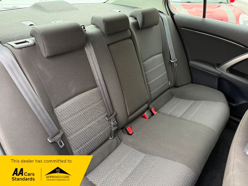 Used Toyota Avensis 2012 for sale - 76884549: Photo 12