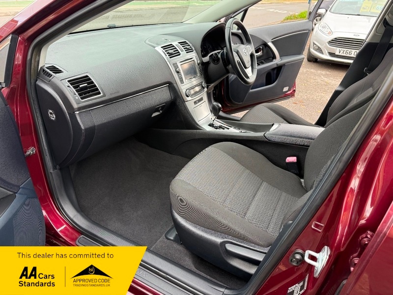 Used Toyota Avensis 2012 for sale - 76884549: Photo 13