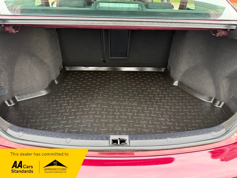 Used Toyota Avensis 2012 for sale - 76884549: Photo 15