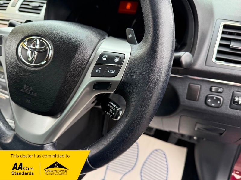 Used Toyota Avensis 2012 for sale - 76884549: Photo 9